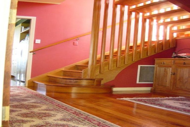 Photo of property in 114 Homebush Road, Khandallah, Wellington, 6035