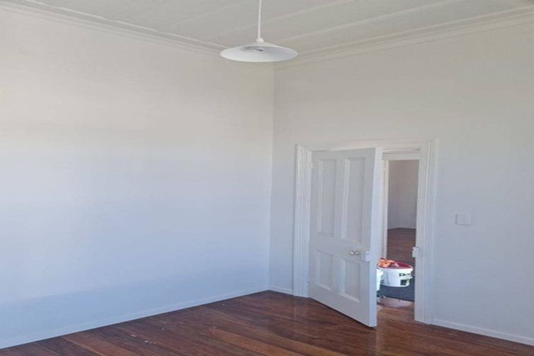 Photo of property in 19 Kelvin Street, Aramoho, Wanganui, 4500