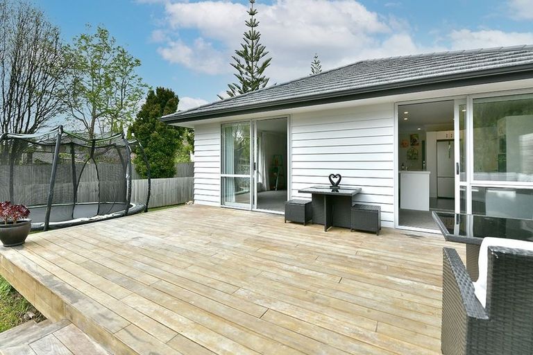 Photo of property in 127a Awaroa Road, Helensville, 0800