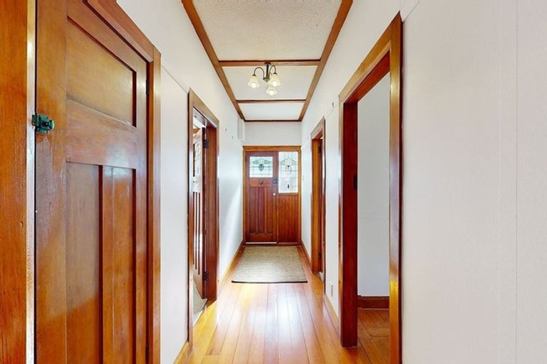 Photo of property in 375 Karori Road, Karori, Wellington, 6012