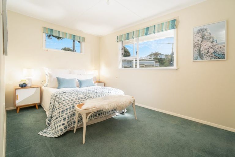 Photo of property in 100 Tilley Road, Paekakariki, 5034