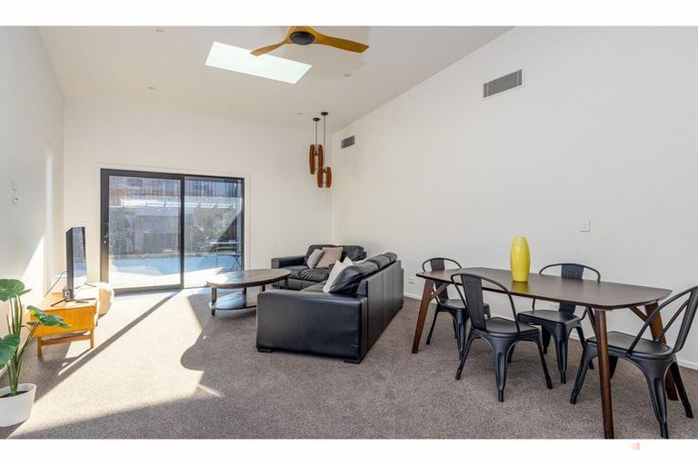 Photo of property in 1 Hislop Street, Geraldine, 7930