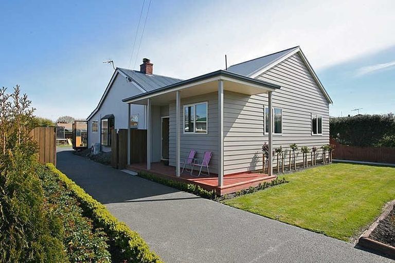 Photo of property in 8 Donegal Street, Belfast, Christchurch, 8051