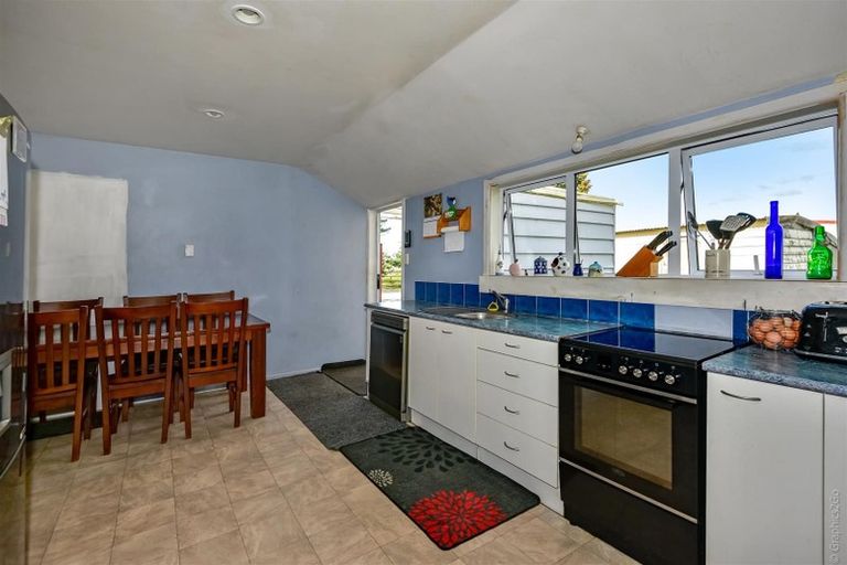 Photo of property in 98 Searles Road, Sheffield, 7580