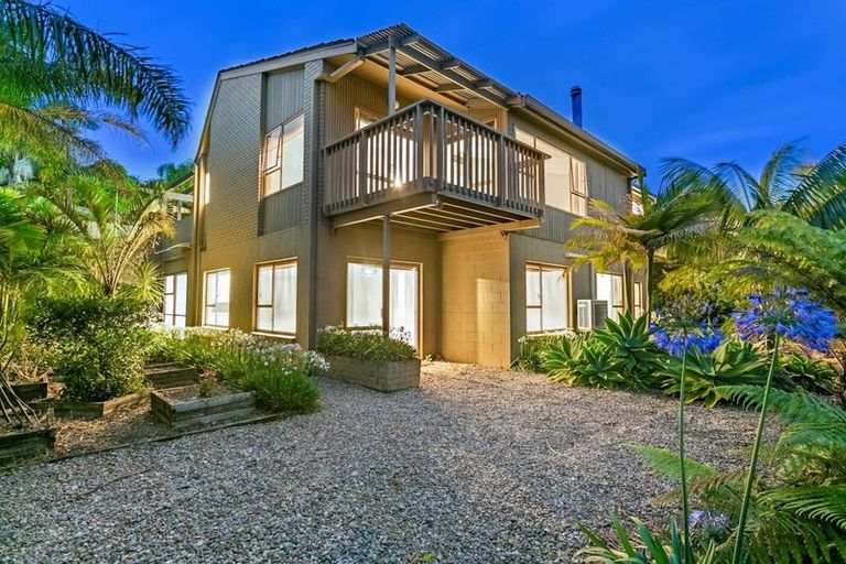 Photo of property in 14 Galaxy Drive, Mairangi Bay, Auckland, 0630