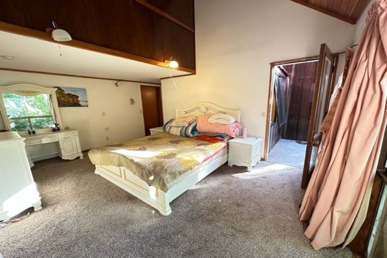 Photo of property in 48 Cheriton Road, Mellons Bay, Auckland, 2014