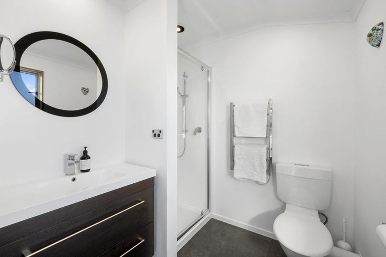 Photo of property in 157c Heta Road, Highlands Park, New Plymouth, 4312