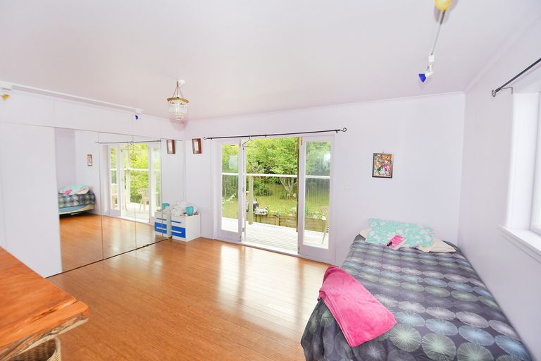 Photo of property in 20 Sea View Road, Leigh, Warkworth, 0985