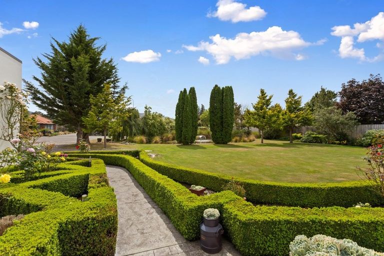 Photo of property in 1 Olivea Place, Oxford, 7430