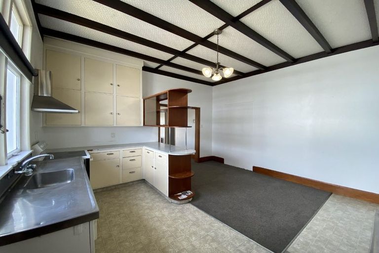 Photo of property in 204 Southland Road, Hastings, 4122