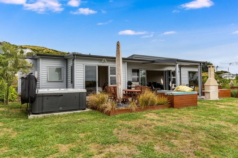 Photo of property in 50 Endeavour Drive, Whitby, Porirua, 5024