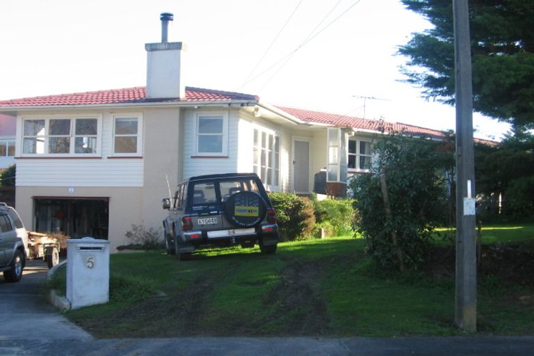 Photo of property in 5 Rembrandt Place, Opaheke, Papakura, 2113
