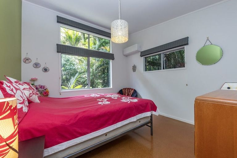 Photo of property in 89 Garden Road, Piha, 0772