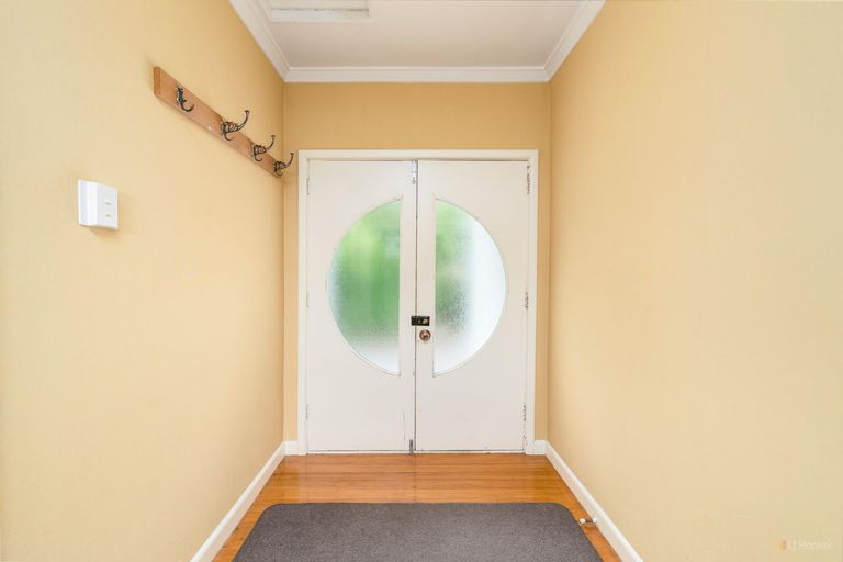 Photo of property in 53 Rhodes Street, Waimate, 7924