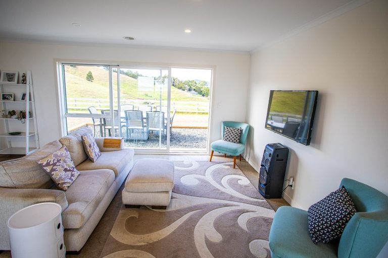 Photo of property in 3354 Kaipara Coast Highway, Glorit, Warkworth, 0984