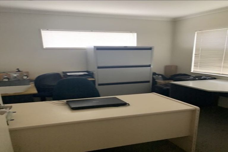 Photo of property in 11 Orbit Place, Flat Bush, Auckland, 2019