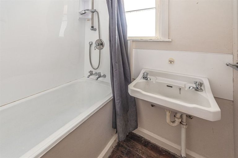 Photo of property in 63 Selwyn Crescent, College Estate, Whanganui, 4500