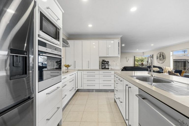 Photo of property in 379 Carrington Street, Upper Vogeltown, New Plymouth, 4310