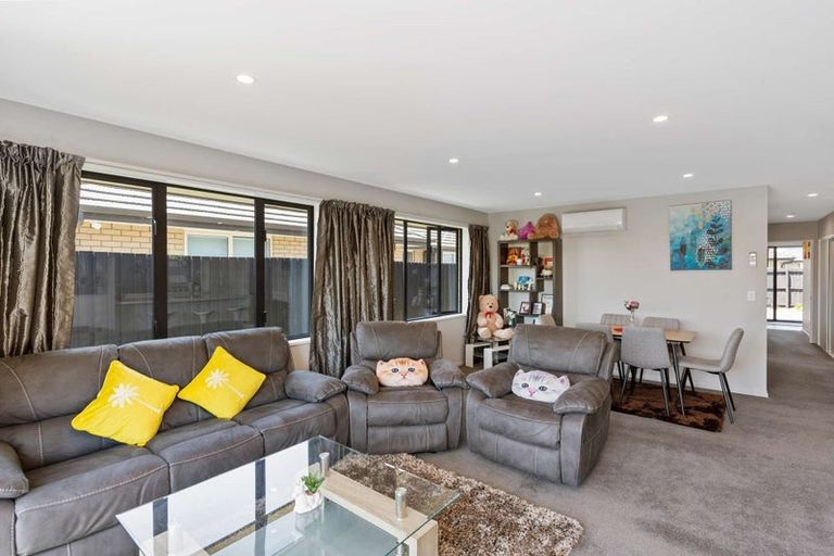 Photo of property in 5 Koreke Lane, Halswell, Christchurch, 8025