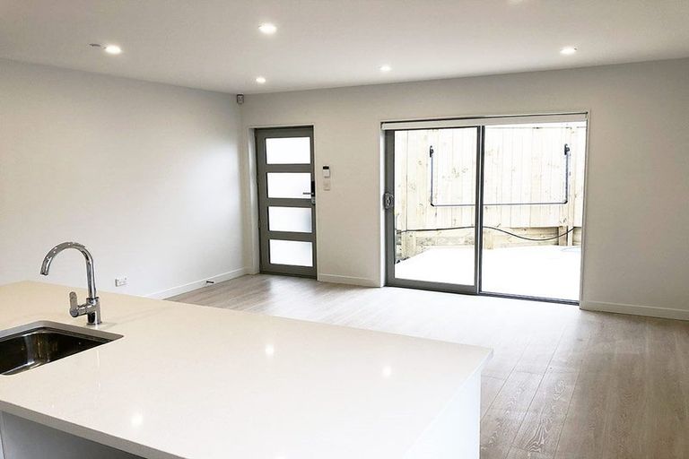 Photo of property in 40b Chippendale Crescent, Birkdale, Auckland, 0626