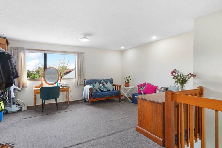 Photo of property in 13 Shanaway Close, Halswell, Christchurch, 8025