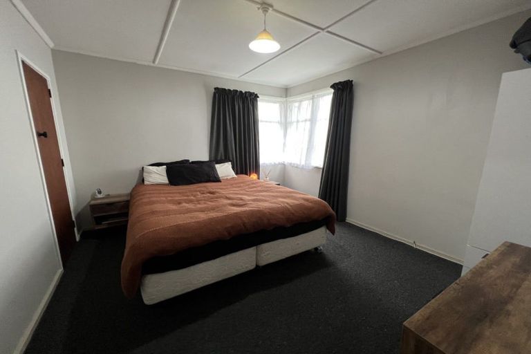 Photo of property in 49 Andrew Avenue, Roslyn, Palmerston North, 4414