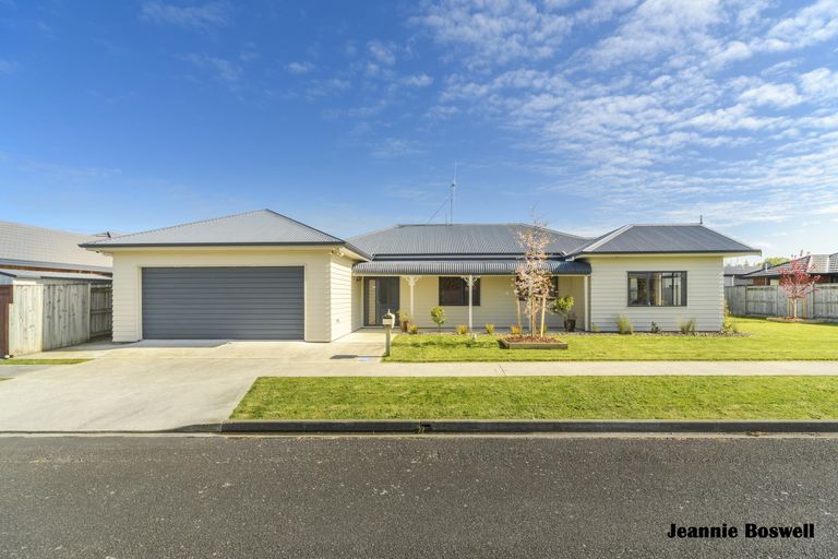 Photo of property in 71 Bryant Street, Takaro, Palmerston North, 4412