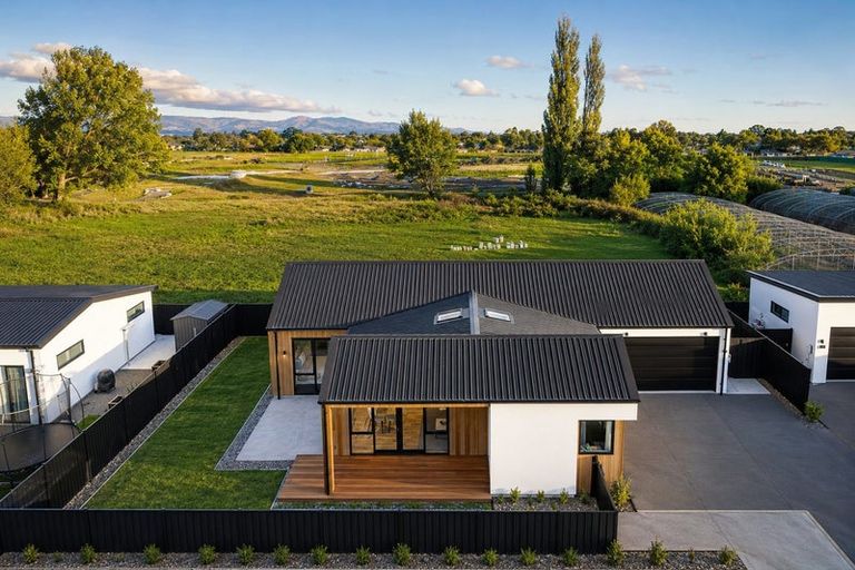 Photo of property in 16 Elsie Lange Way, Casebrook, Christchurch, 8051