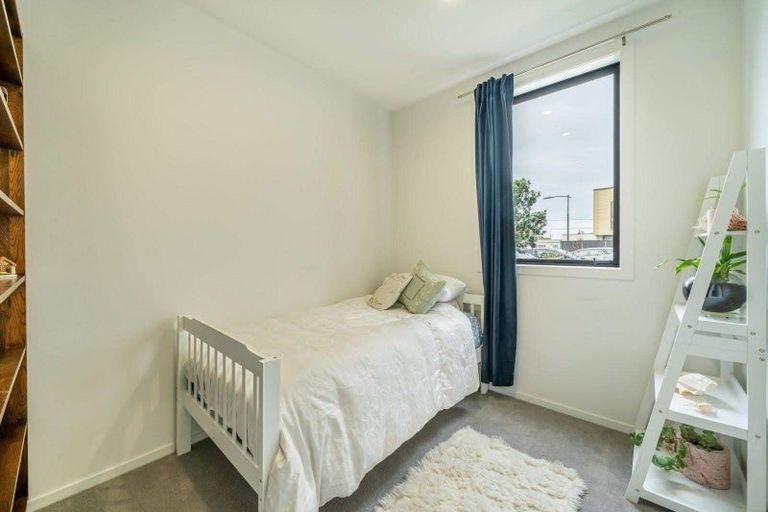 Photo of property in 15 Te Ara O Paetutu, Petone, Lower Hutt, 5012