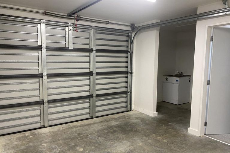 Photo of property in 1/38 Makara Road, Karori, Wellington, 6012