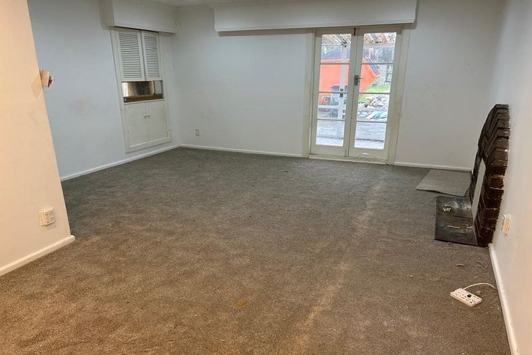 Photo of property in 49a Halver Road, Hillpark, Auckland, 2102