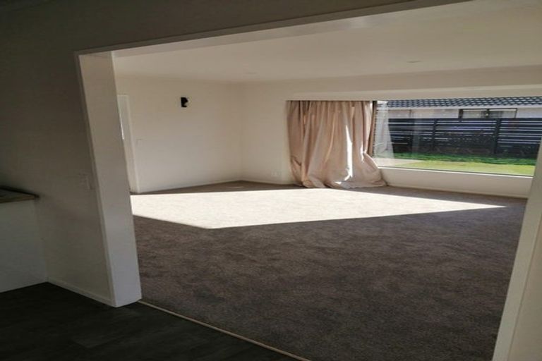 Photo of property in 16b Awatea Avenue, Paraparaumu, 5032