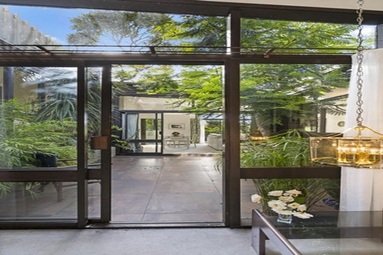 Photo of property in 12 Volkner Grove, Waterloo, Lower Hutt, 5011