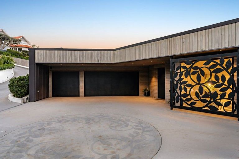 Photo of property in 218a Lake Road, Hauraki, Auckland, 0622