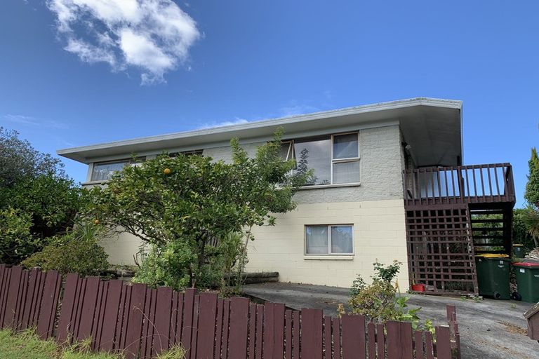 Photo of property in 1/164 Fisher Parade, Farm Cove, Auckland, 2012
