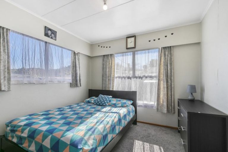 Photo of property in 14a Percy Cameron Street, Avalon, Lower Hutt, 5011