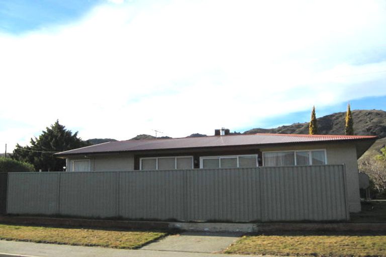 Photo of property in 24 Blyth Street, Cromwell, 9310