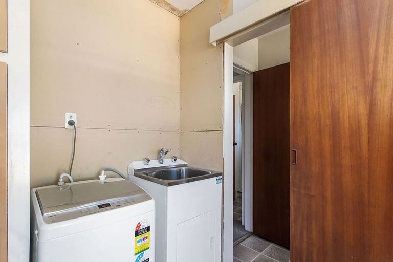 Photo of property in 1/166 Avonhead Road, Avonhead, Christchurch, 8042