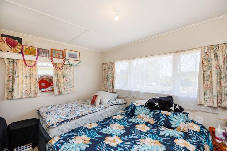 Photo of property in 11 Hannan Street, Levin, 5510