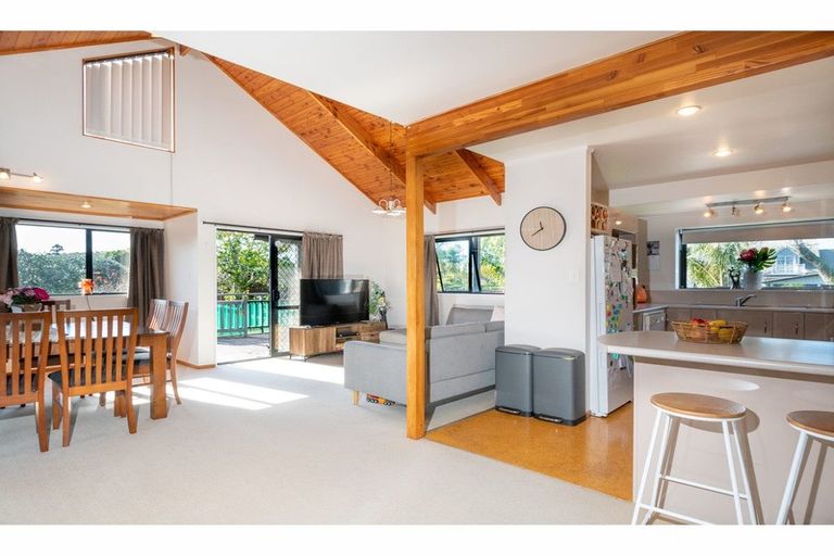 Photo of property in 3 Vintners Close, Huapai, Kumeu, 0810
