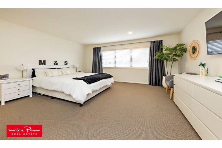 Photo of property in 14 Lake Drive, Karaka, Papakura, 2113