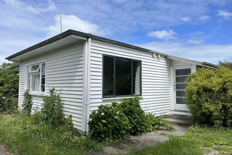 Photo of property in 106 Rattray Street, Riccarton, Christchurch, 8041