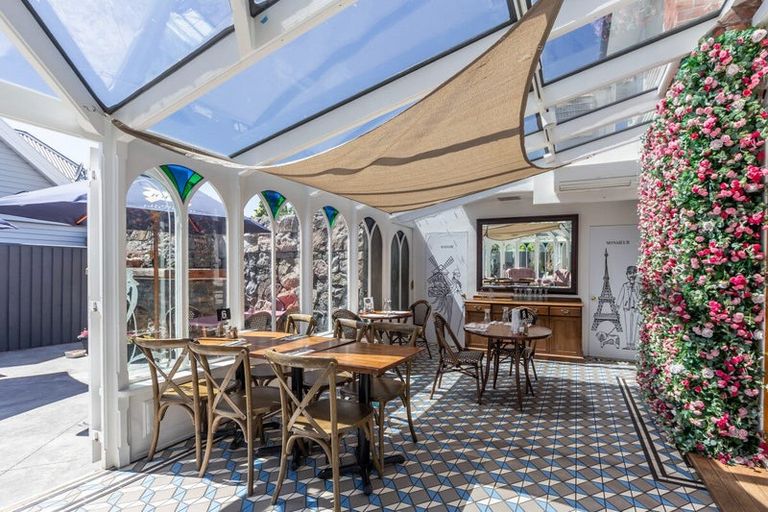 Photo of property in 106 Papanui Road, Merivale, Christchurch, 8014