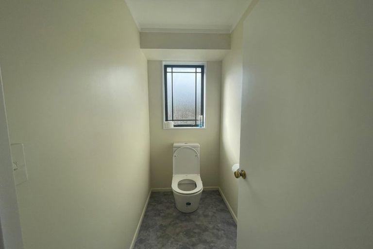 Photo of property in 6 Anton Place, Takanini, 2112