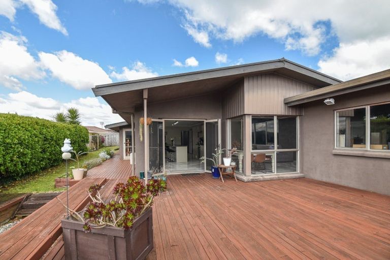 Photo of property in 19 Carter Drive, Pomare, Rotorua, 3015
