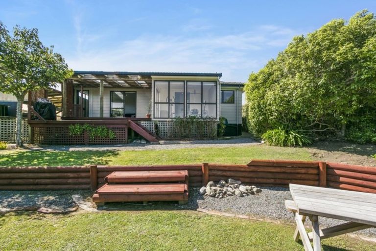 Photo of property in 5 Waipounamu Drive, Kelson, Lower Hutt, 5010