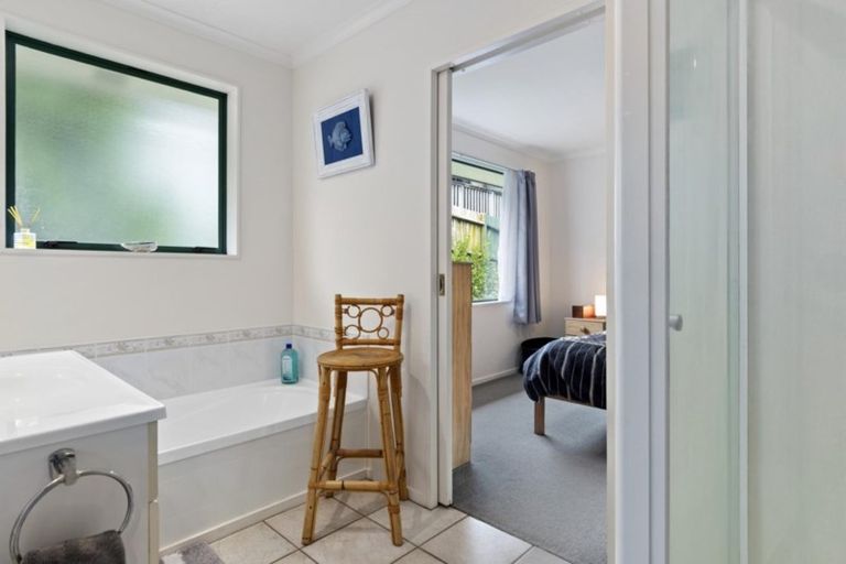 Photo of property in 5 Zachary Place, Welcome Bay, Tauranga, 3112