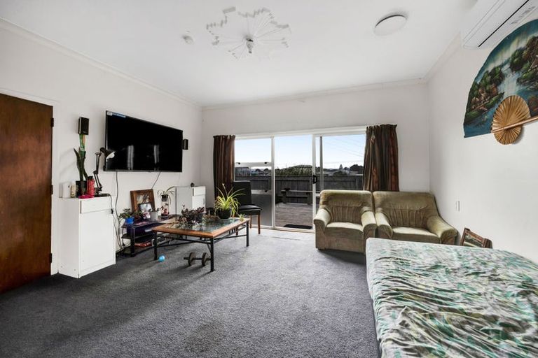 Photo of property in 21 Middlesex Street, Patea, 4520