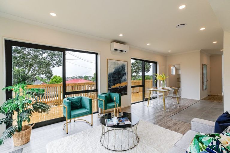 Photo of property in 61a Hillcrest Road, Papatoetoe, Auckland, 2025