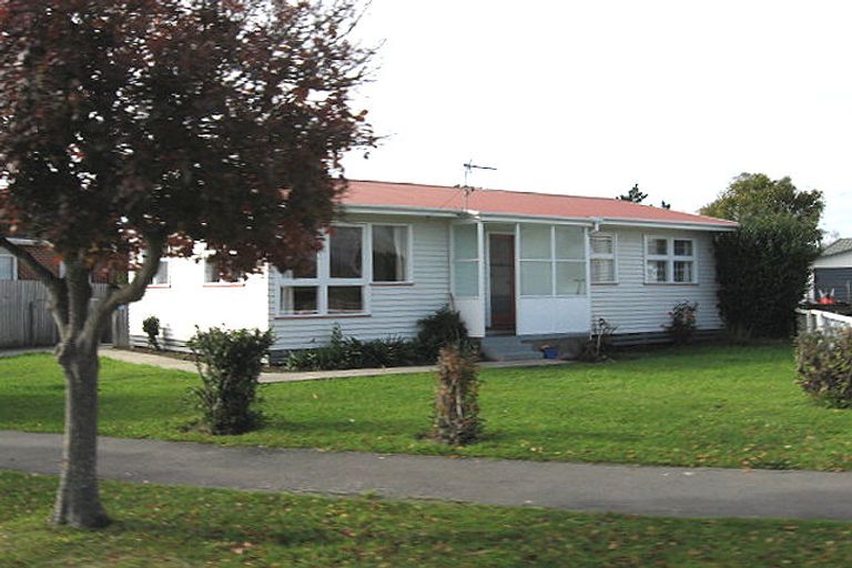 Photo of property in 26 Primrose Street, Northcote, Christchurch, 8052